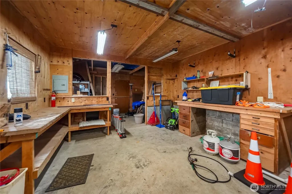 14103 E State Route 106 Belfair WA 98528