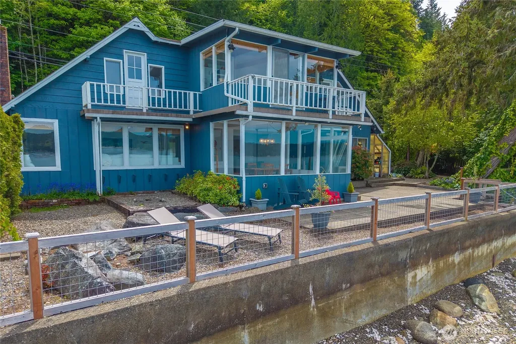 14103 E State Route 106 Belfair WA 98528