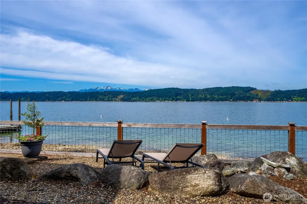 14103 E State Route 106 Belfair WA 98528