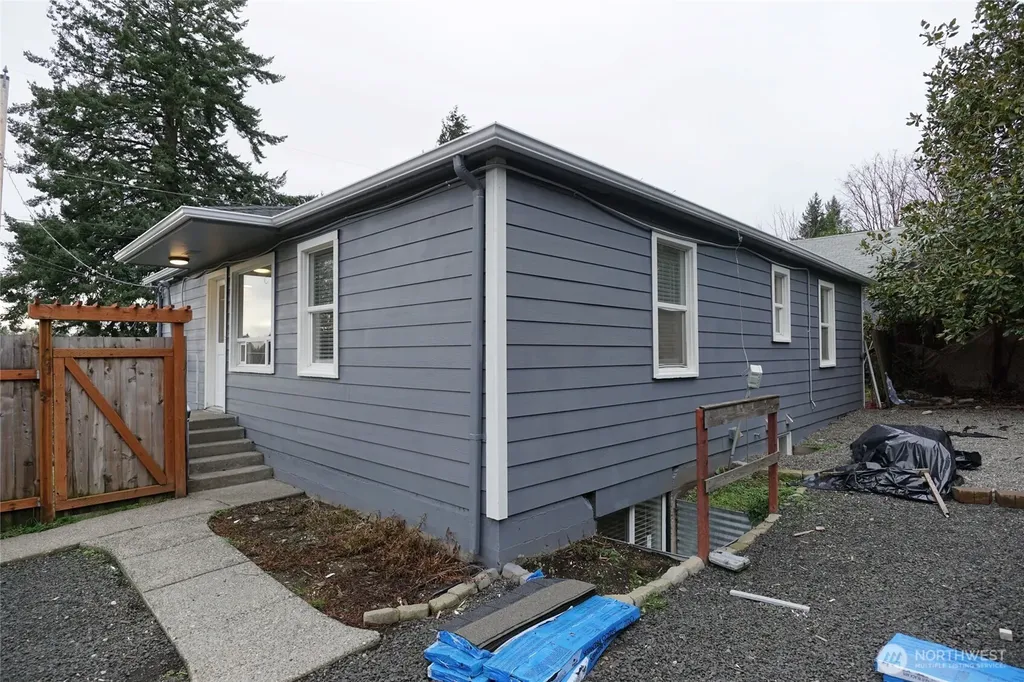 1523 S Mason Avenue Tacoma WA 98405