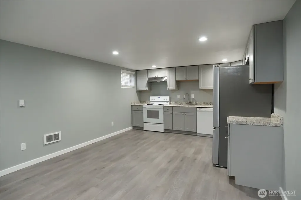 1523 S Mason Avenue Tacoma WA 98405