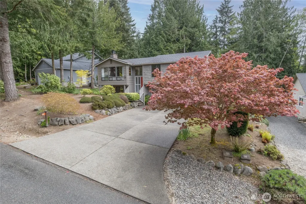 20 Clipper Lane Port Ludlow WA 98365