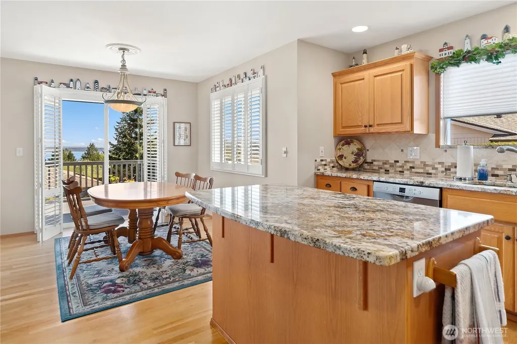 662 Pioneer Drive Port Ludlow WA 98365