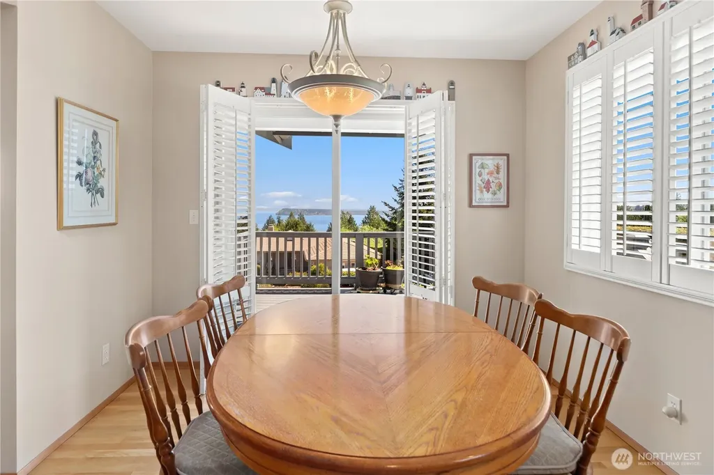 662 Pioneer Drive Port Ludlow WA 98365