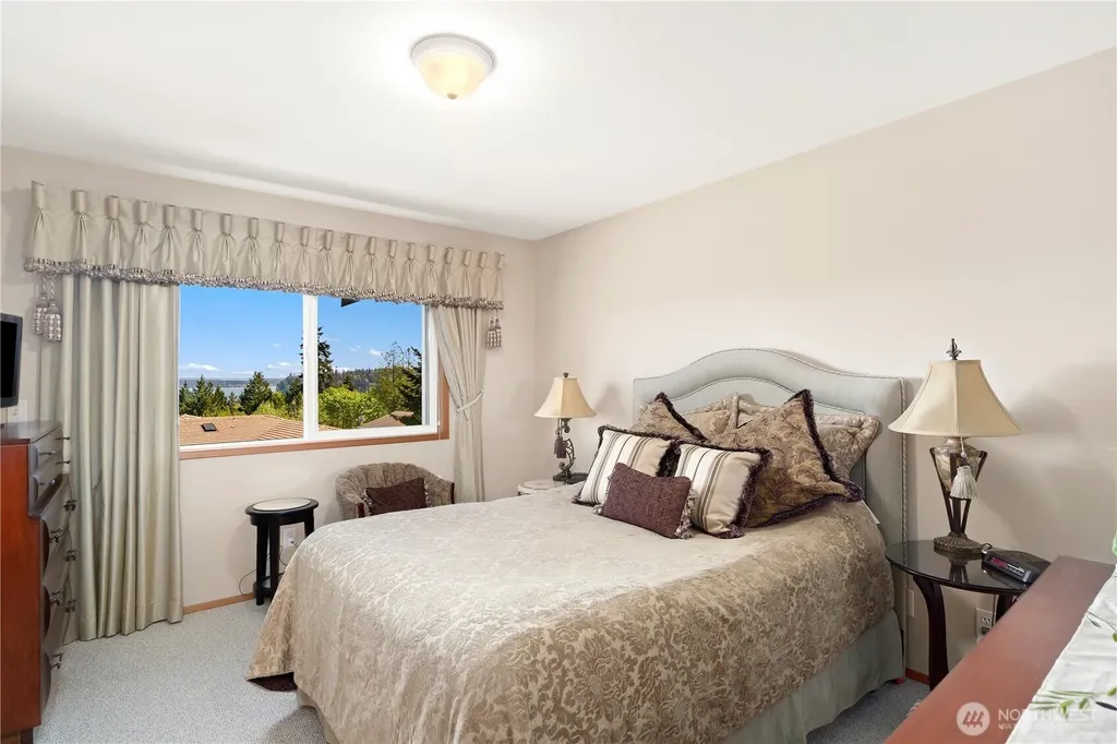 662 Pioneer Drive Port Ludlow WA 98365