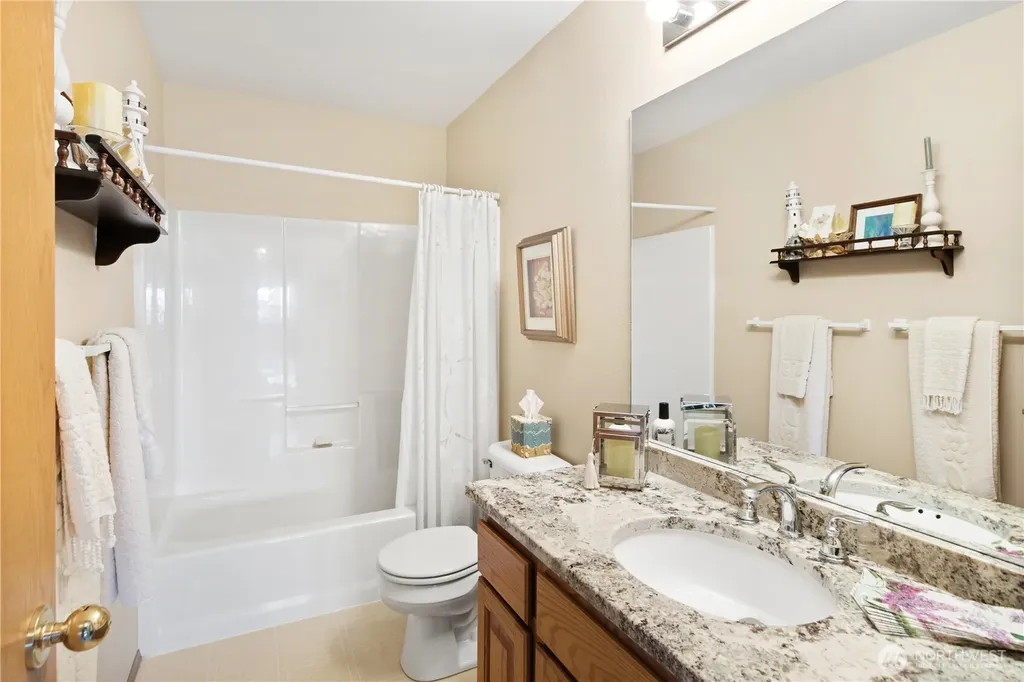662 Pioneer Drive Port Ludlow WA 98365