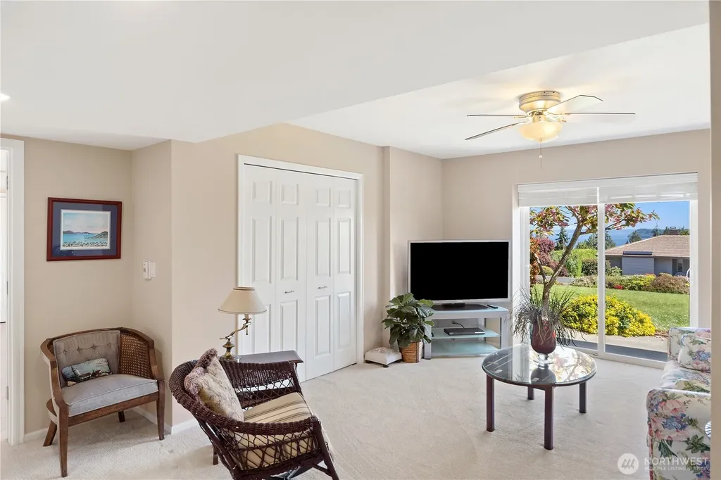 662 Pioneer Drive Port Ludlow WA 98365