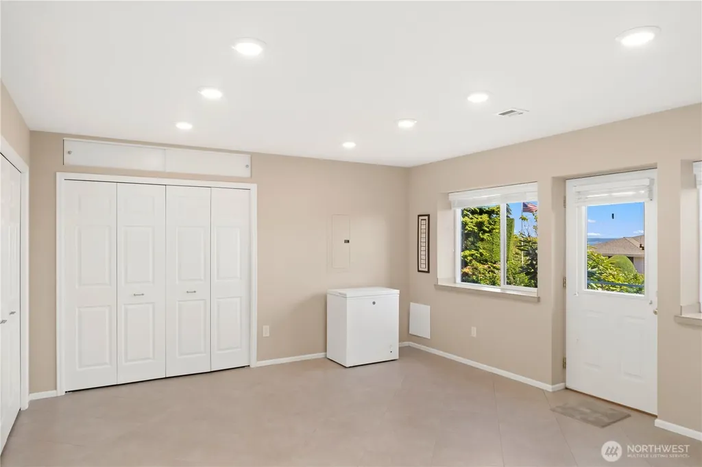 662 Pioneer Drive Port Ludlow WA 98365