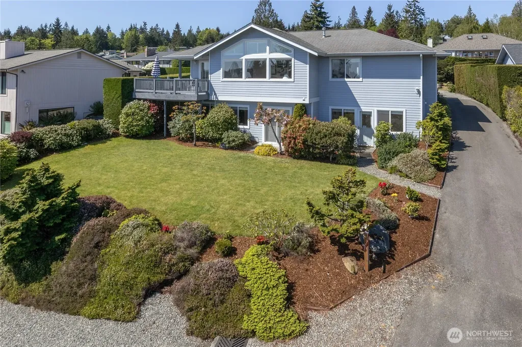 662 Pioneer Drive Port Ludlow WA 98365
