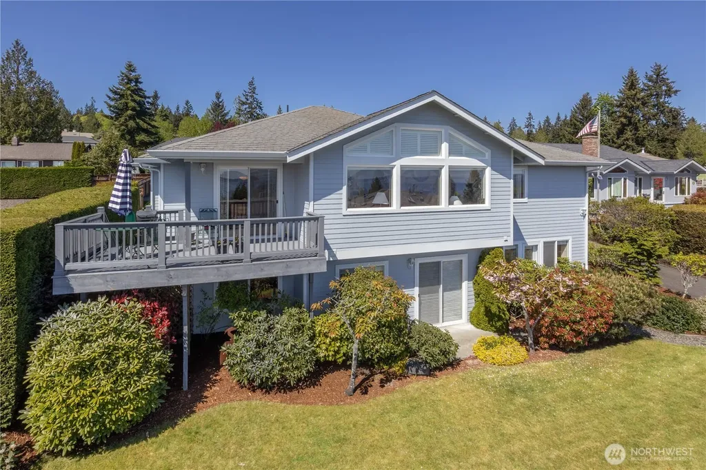 662 Pioneer Drive Port Ludlow WA 98365