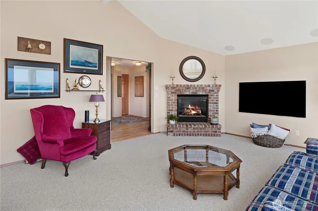 662 Pioneer Drive Port Ludlow WA 98365