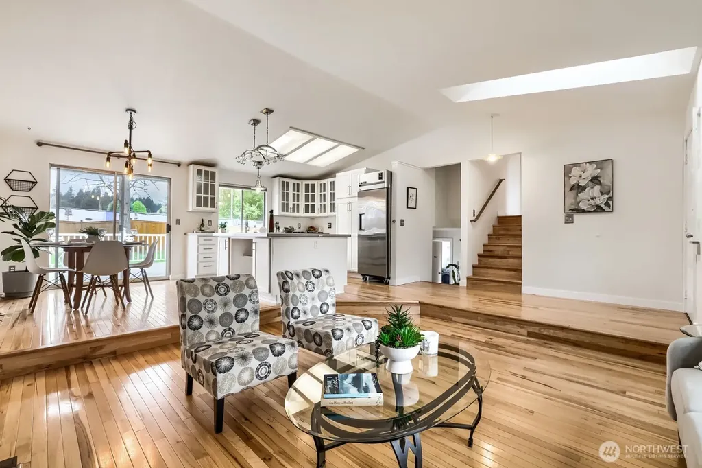 22414 18th Avenue SE Bothell WA 98021