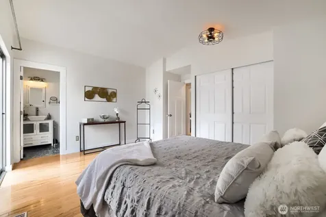 22414 18th Avenue SE Bothell WA 98021
