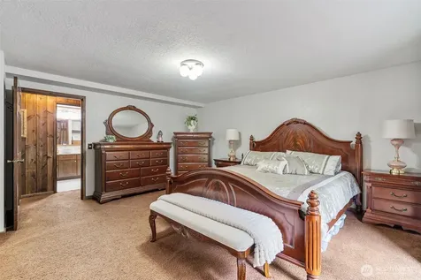 1531 Us Highway 12 Ethel WA 98542