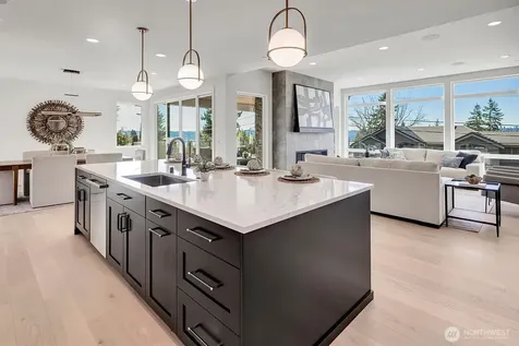 3036 67th Avenue SE Mercer Island WA 98040