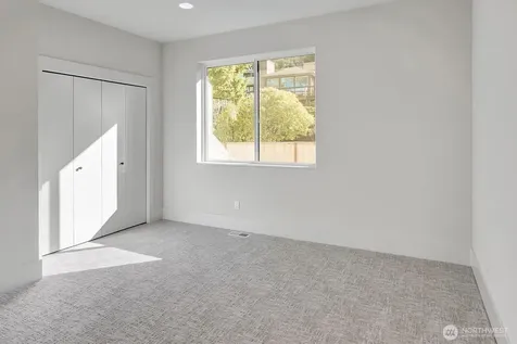 3036 67th Avenue SE Mercer Island WA 98040
