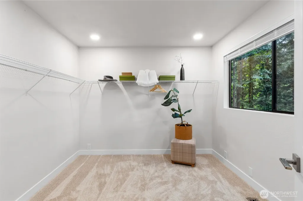 18126 NE 185th Place Woodinville WA 98077