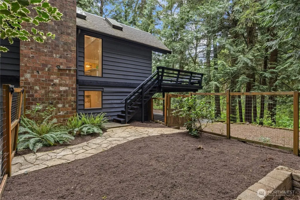 18126 NE 185th Place Woodinville WA 98077