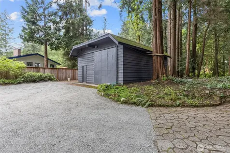 18126 NE 185th Place Woodinville WA 98077