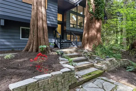 18126 NE 185th Place Woodinville WA 98077