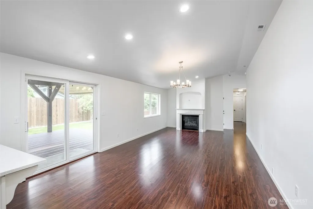1901 12th Avenue SE Puyallup WA 98372