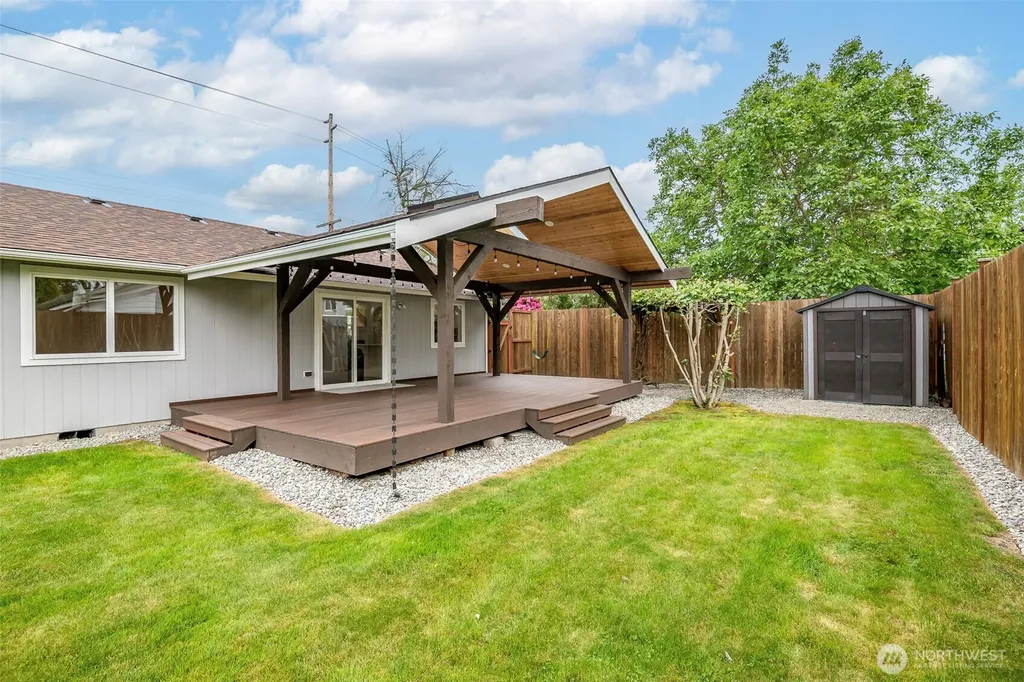 1901 12th Avenue SE Puyallup WA 98372