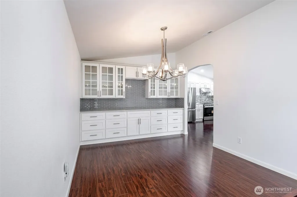 1901 12th Avenue SE Puyallup WA 98372