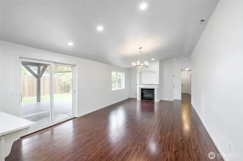 1901 12th Avenue SE Puyallup WA 98372