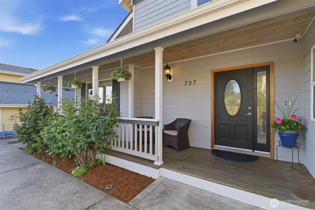 707 Gove Street Steilacoom WA 98388