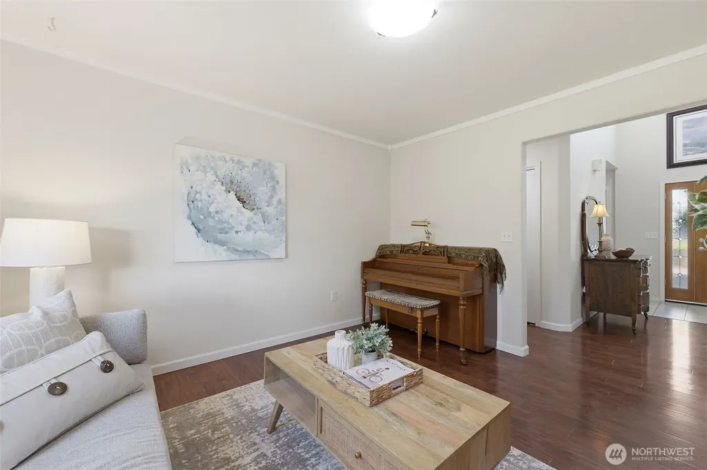 707 Gove Street Steilacoom WA 98388