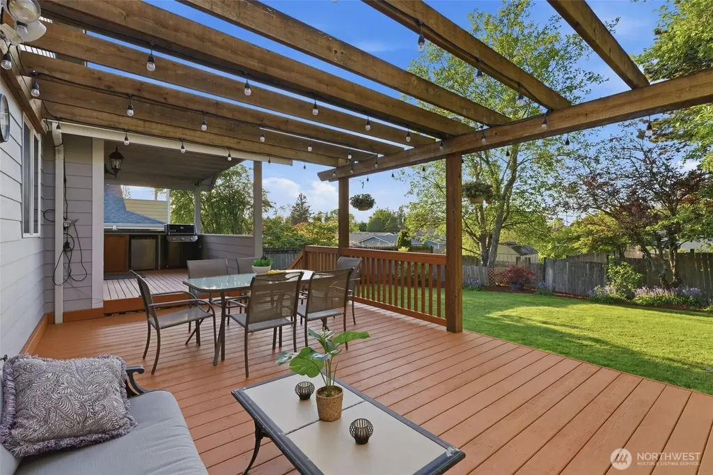 707 Gove Street Steilacoom WA 98388