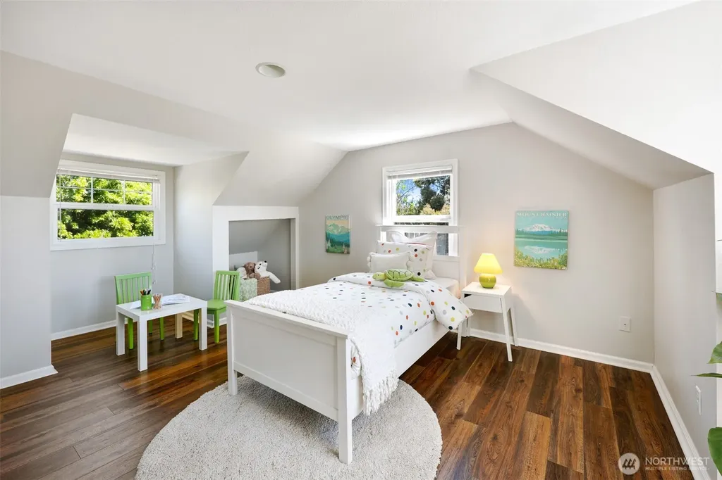 3003 NW 67th Street Seattle WA 98117