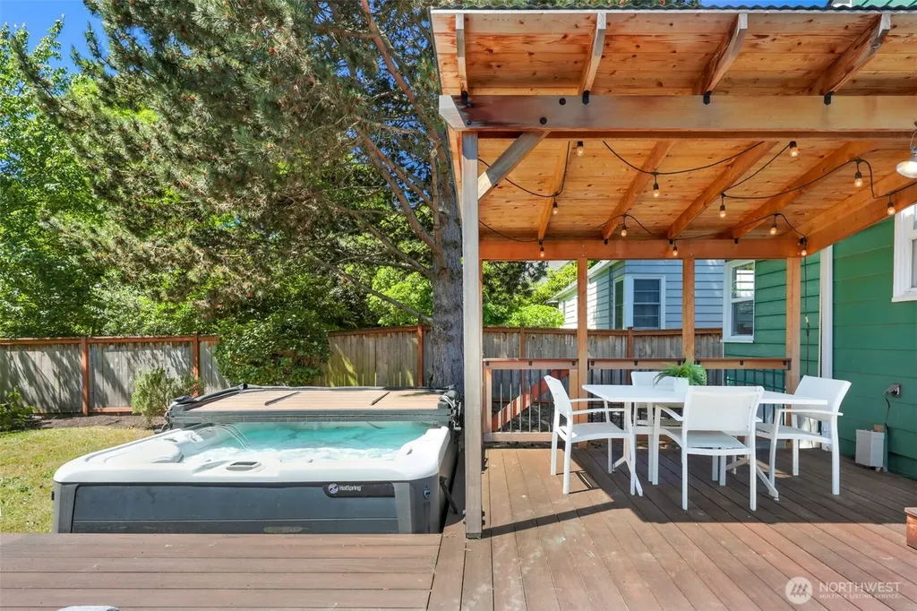 3003 NW 67th Street Seattle WA 98117
