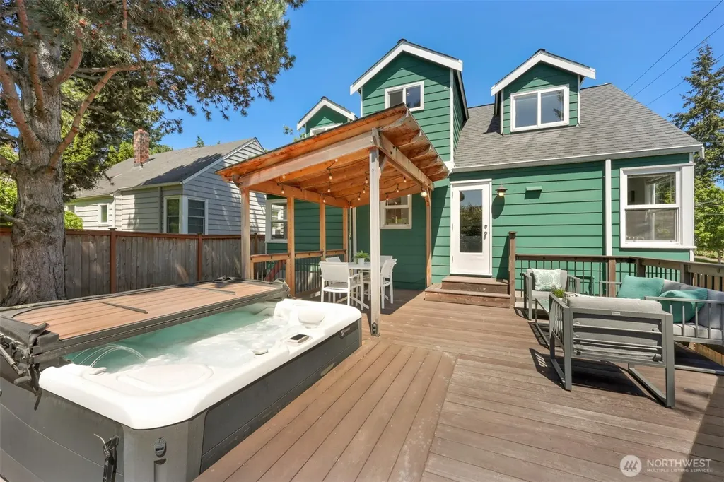 3003 NW 67th Street Seattle WA 98117