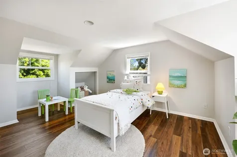 3003 NW 67th Street Seattle WA 98117