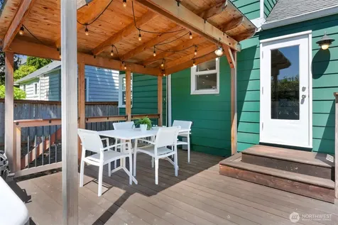 3003 NW 67th Street Seattle WA 98117