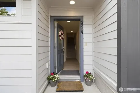 2225 NW Moraine Place Issaquah WA 98027