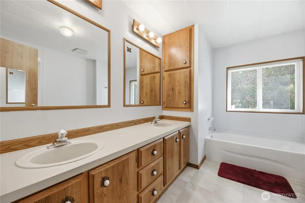 785 Dogwood Place Enumclaw WA 98022