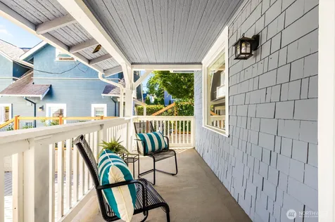 2423 3rd Avenue W Seattle WA 98119