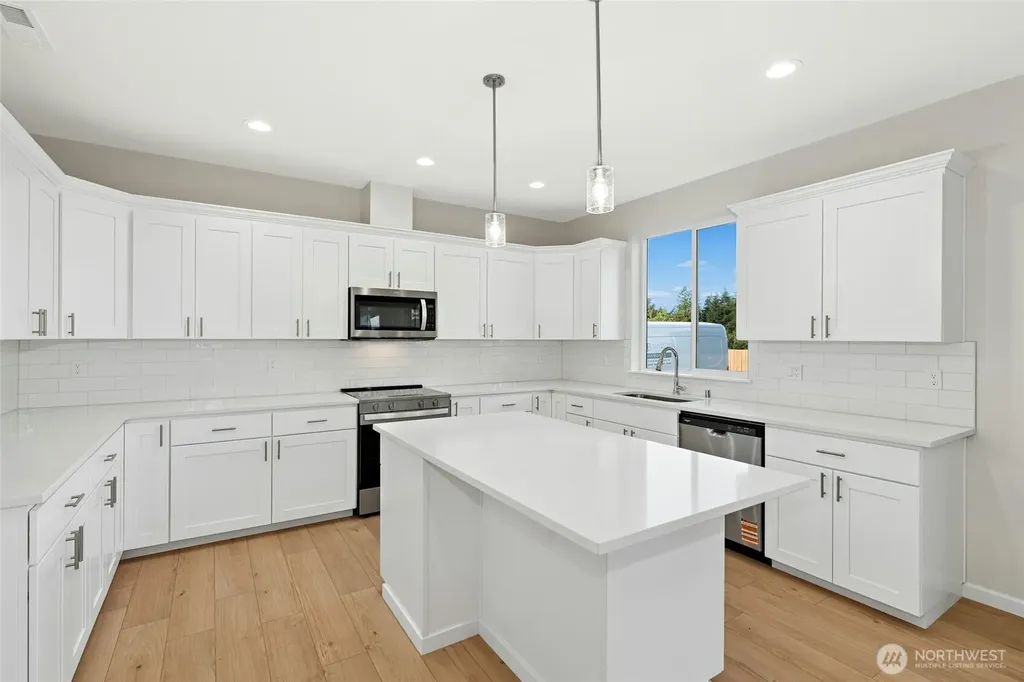 14762 88th Way SE Yelm WA 98597