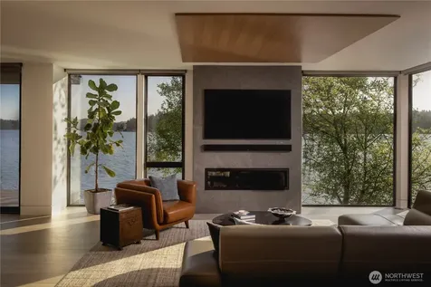 3101 E Lake Sammamish Parkway NE Sammamish WA 98074