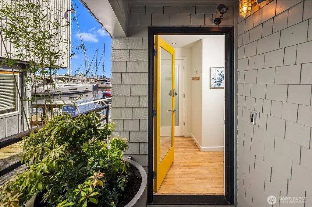 2466 Westlake Avenue N Seattle WA 98109