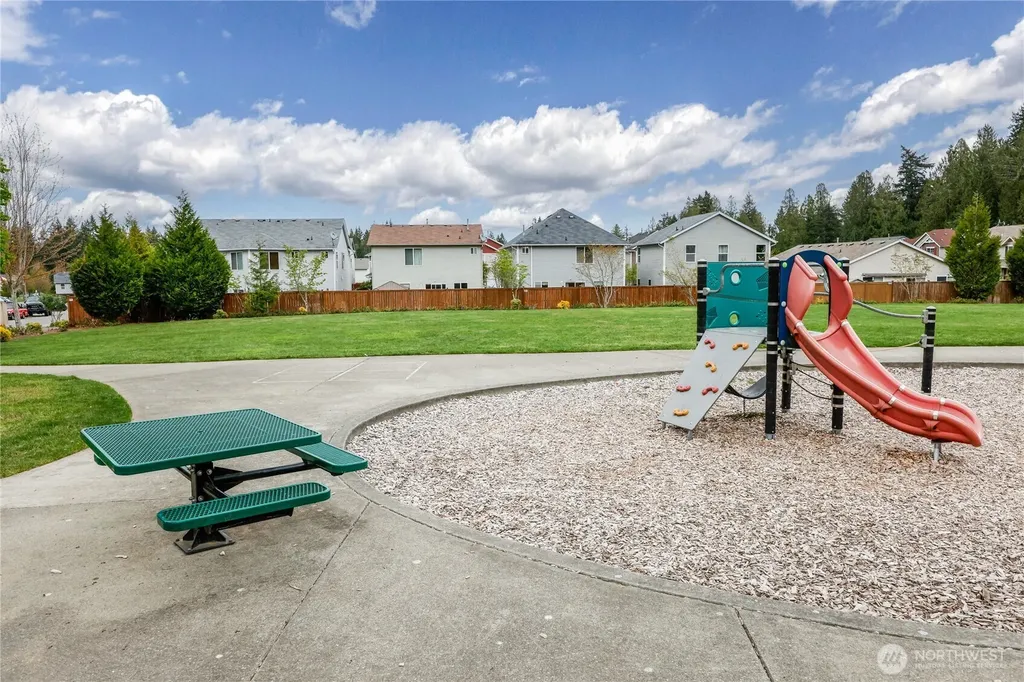 2731 SW Jabirin Way Port Orchard WA 98367