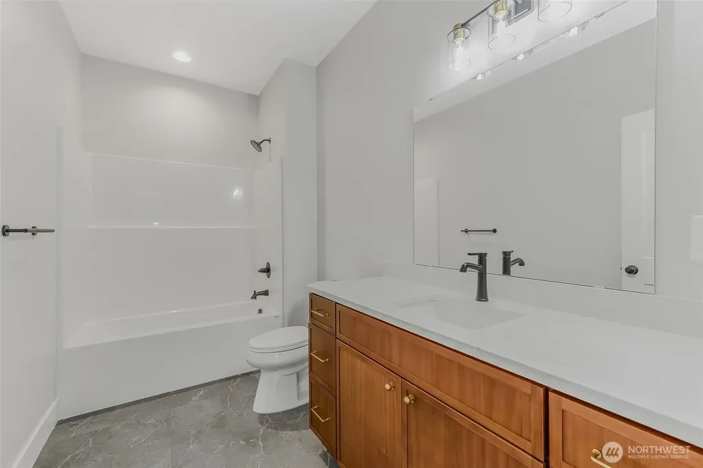 130 Gassman Road Castle Rock WA 98611