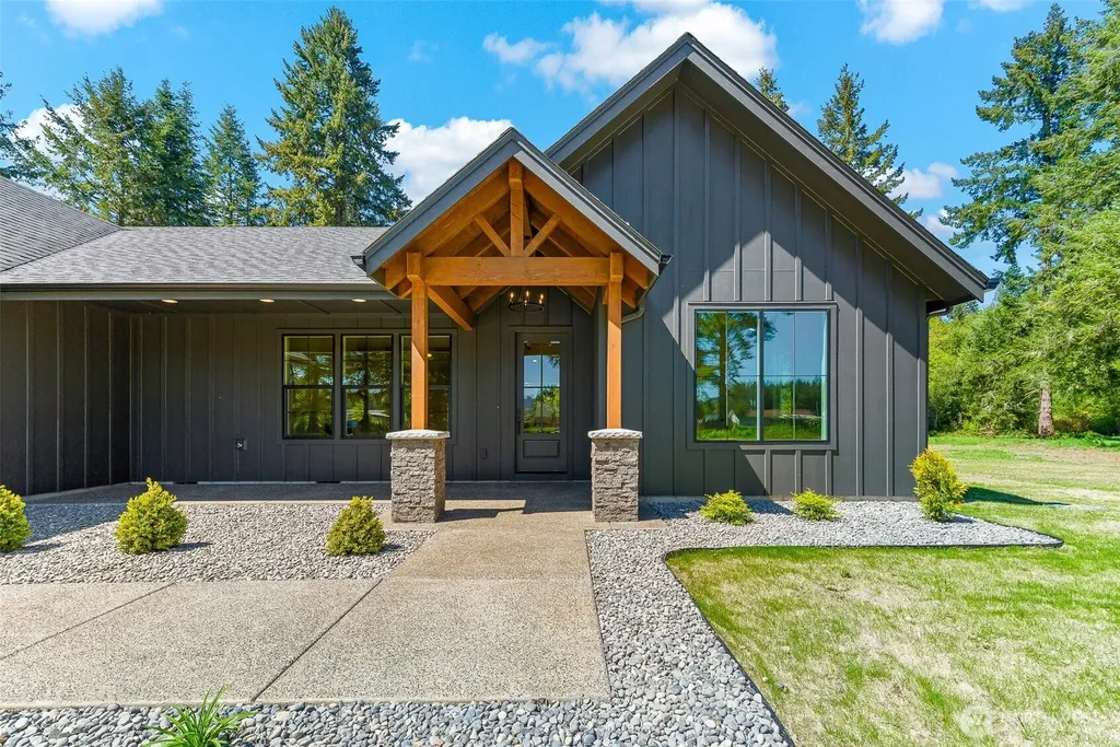 130 Gassman Road Castle Rock WA 98611