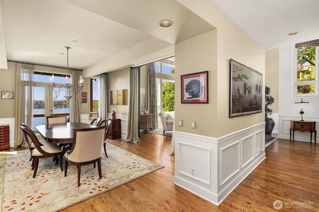 7447 W Mercer Way Mercer Island WA 98040