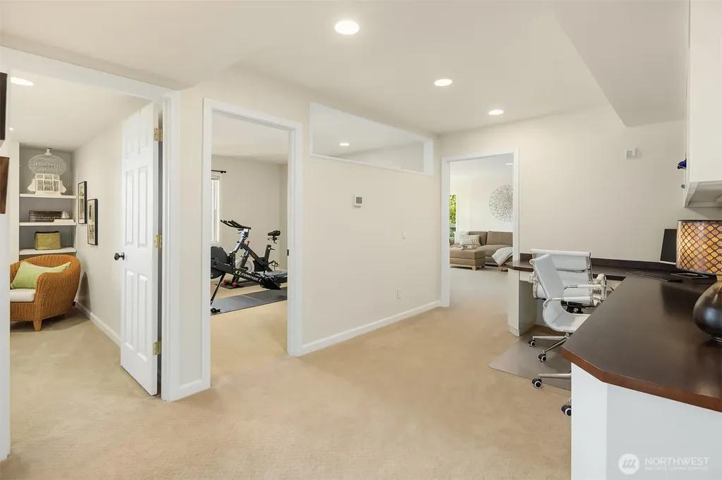 7447 W Mercer Way Mercer Island WA 98040