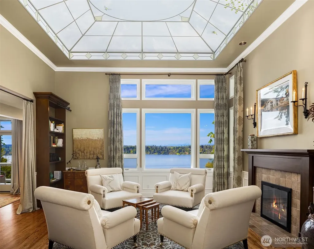 7447 W Mercer Way Mercer Island WA 98040