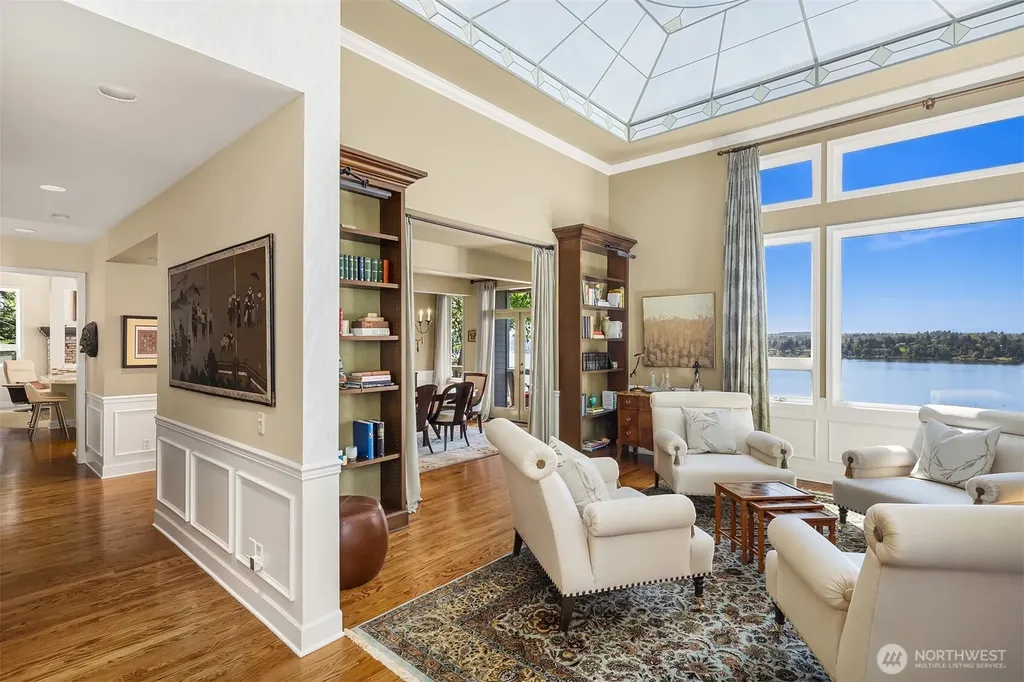 7447 W Mercer Way Mercer Island WA 98040