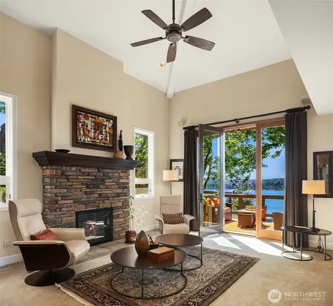 7447 W Mercer Way Mercer Island WA 98040